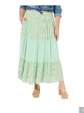 Torrid floral Tiered Maxi Skirt - Size 2
